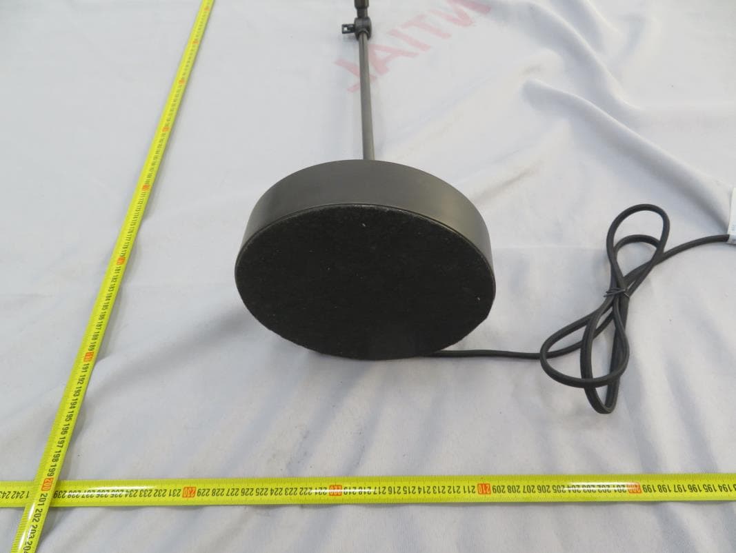 DECLAN TASK TABLE LAMP WITH WIRELESS CHARGING - FCC ID 2AZGPTL1057 - CALLTON LIGHTING CO., LTD
