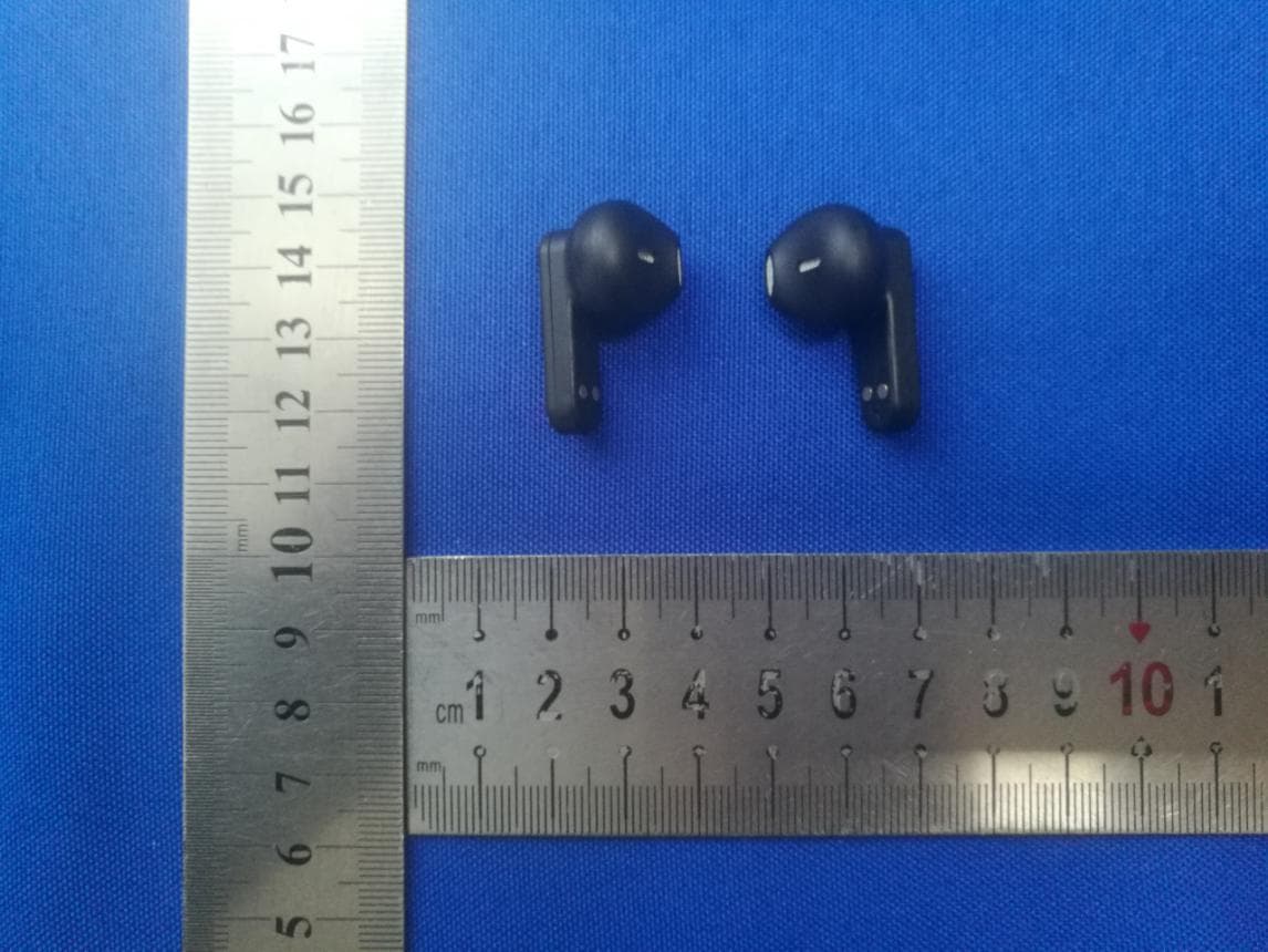 TWS Earphones(True Wireless Earbuds) - FCC ID 2AZGS-M6 - Shenzhen Kuking Technology Co., Ltd. (2)