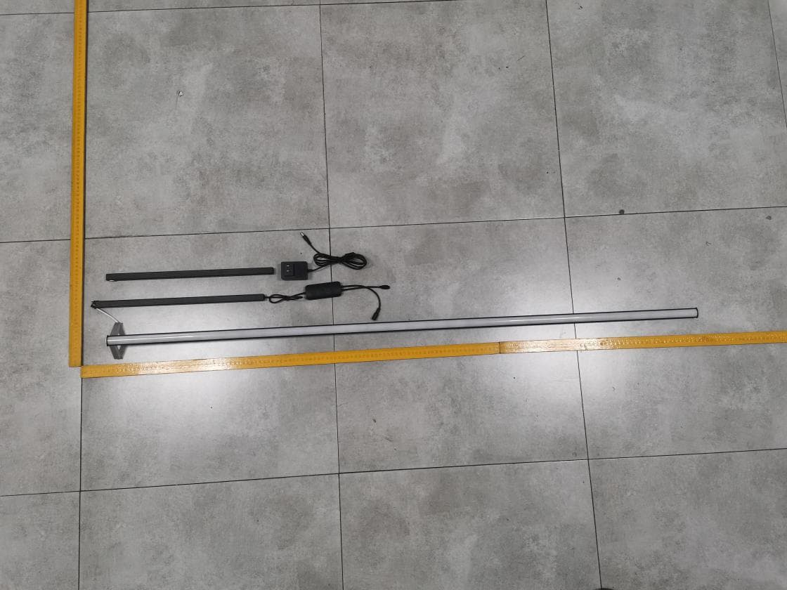 Corner floor lamp - FCC ID 2AZHA-MUFRGB10001 - Hen nan Ruicai Optoelectronics Technology CO. Ltd. (5)