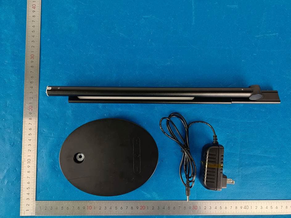 DESK LAMP - FCC ID 2AZI7-DL002A - Musem Technology (Guang Zhou) Co., Ltd