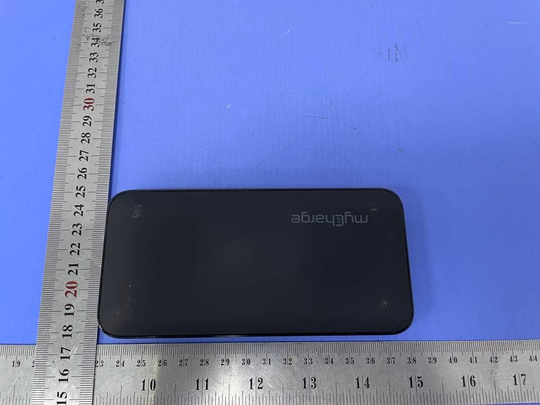 Power Bank - FCC ID 2AZIG-PCW10KK-A - RFA Brands LLC (2)