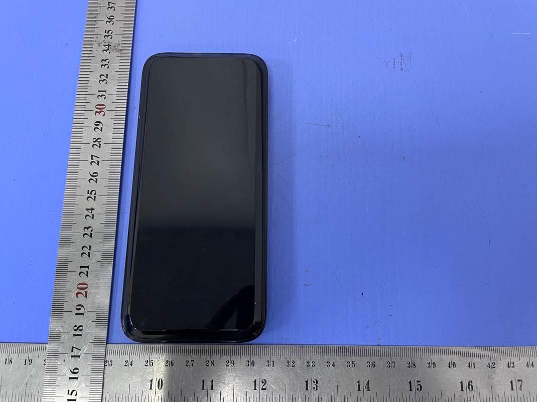 Power Bank - FCC ID 2AZIG-PPW10KK-A - RFA Brands LLC (2)