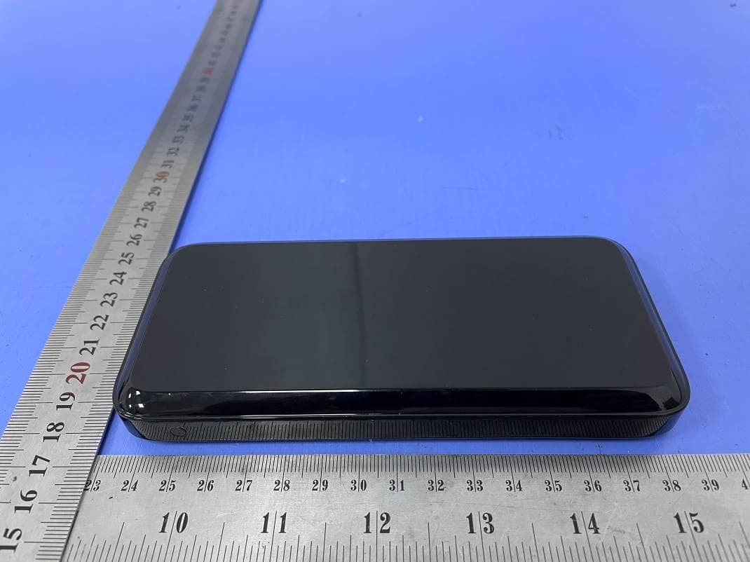 Power Bank - FCC ID 2AZIG-PPW10KK-A - RFA Brands LLC (5)
