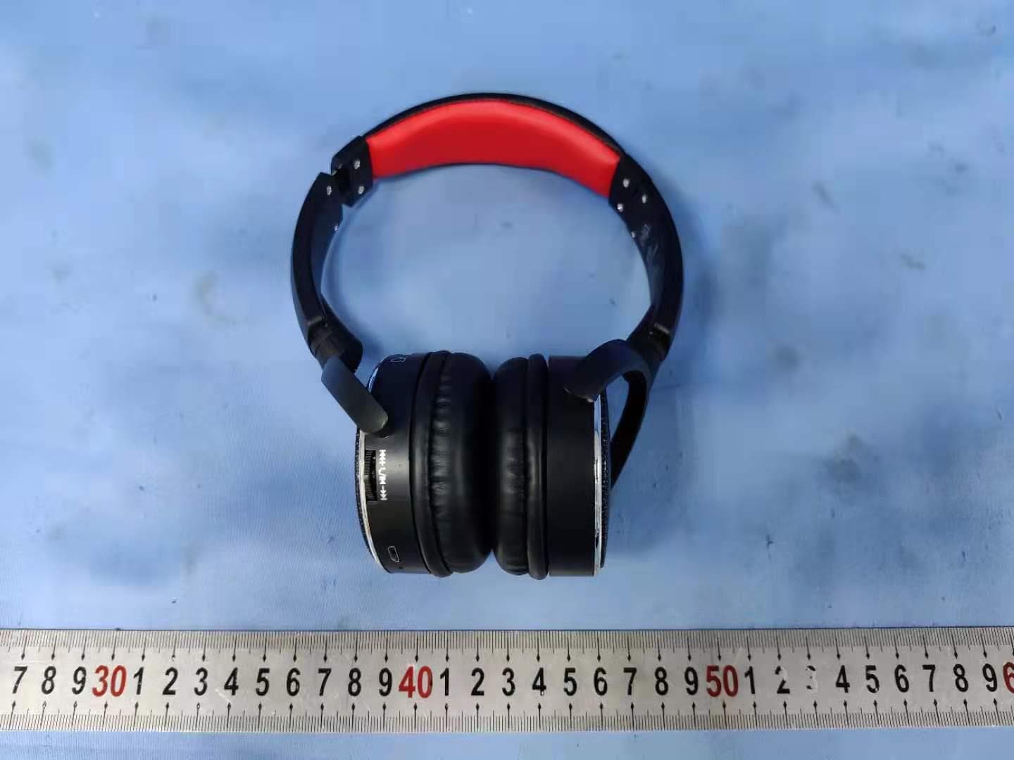 WIRELESS HEADPHONE - FCC ID 2AZJ2CK105 - Dongguan Yinwo Electronic Technology Co., Ltd (5)