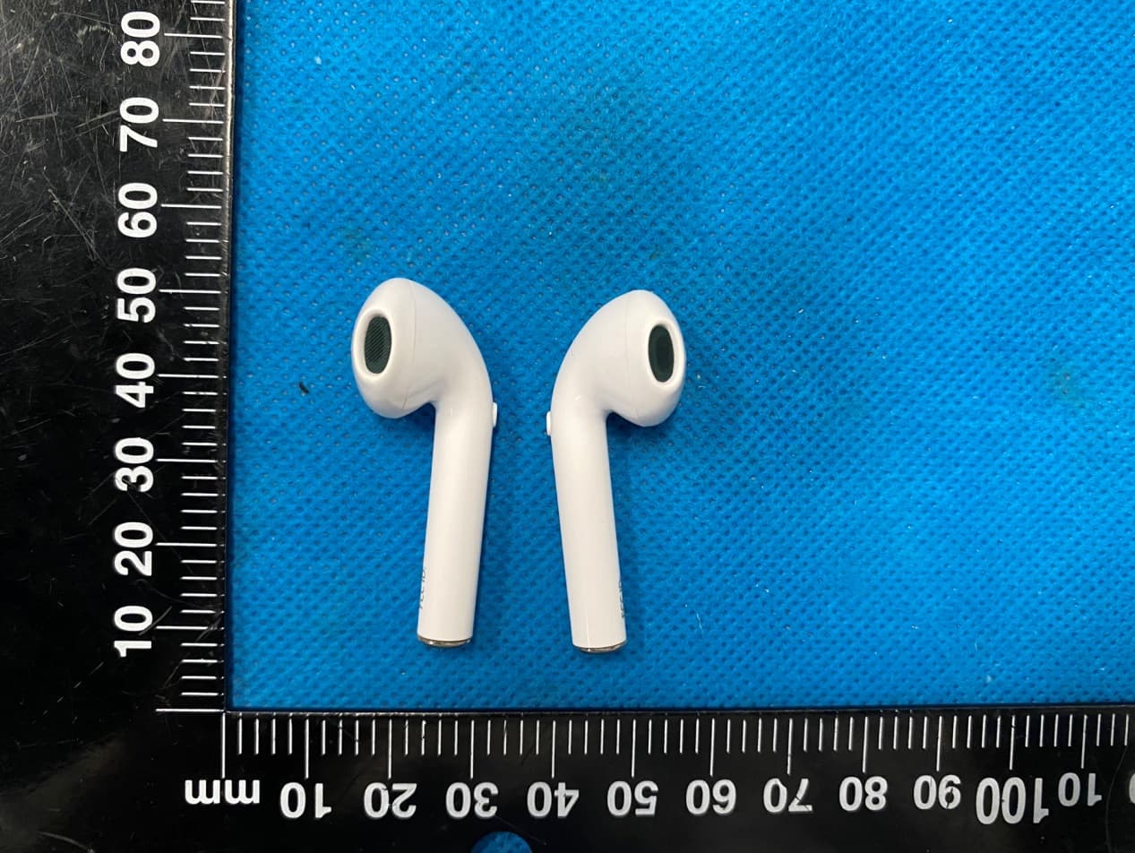 SoundPods - FCC ID 2AZJ2I9S - Dongguan Yinwo Electronic Technology Co., Ltd (4)