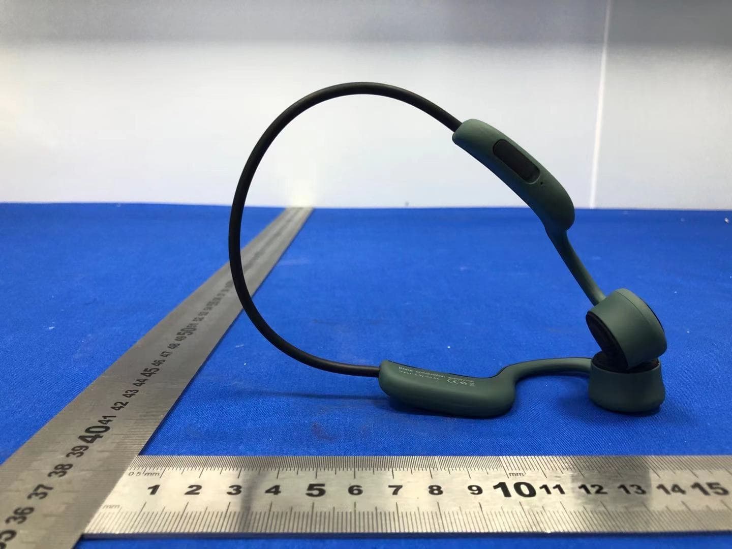 B9 Bluetooth headset - FCC ID 2AZJD-B9 - Shenzhen De Shi Industrial Co., Ltd.