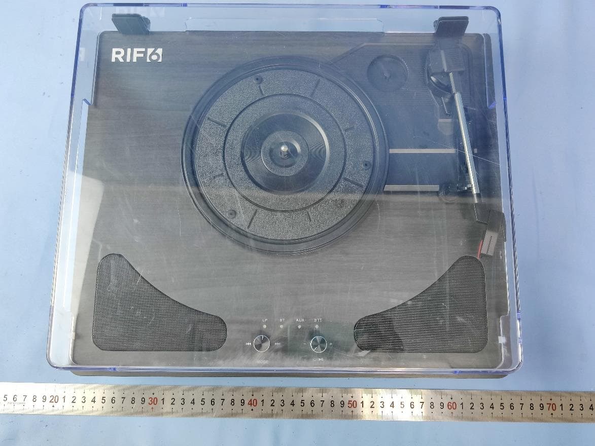 Record Player - FCC ID 2AZJH-RIF030 - MOHAWK GROUP INC (2)