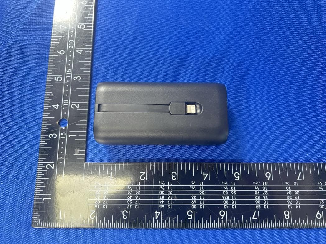Power Bank - FCC ID 2AZK8-AW020P - Yuwei Technology (Dongguan) Co., Ltd. (2)