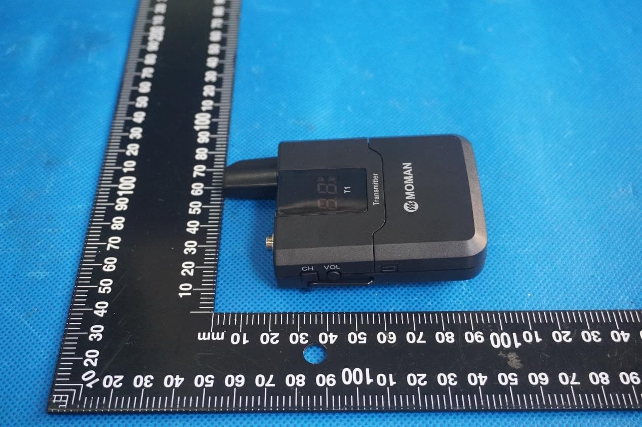 UHF Wireless Microphone - FCC ID 2AZKG-MTS - Moman Technology Limited (5)