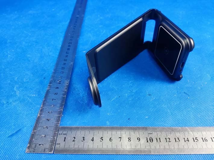 3 IN 1 Wireless Charge Station - FCC ID 2AZKN-Y93 - Shenzhen XinZhaoYi Technology Co., LTD (3)