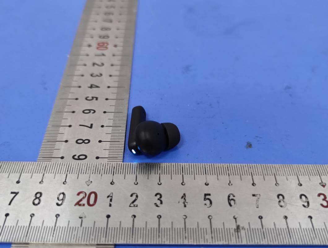 TWS Bluetooth Headset - FCC ID 2AZLD-AIHOORA2 - Shenzhen Ausounds Intelligence Co.,Ltd. (5)
