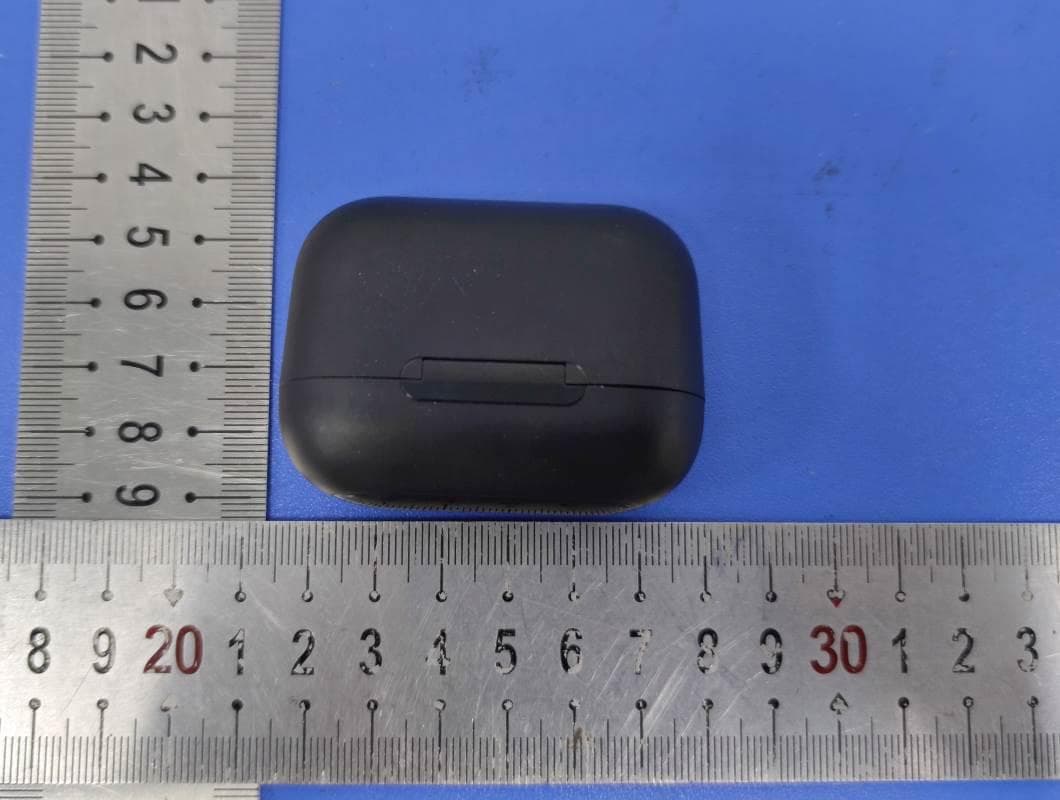 TWS Bluetooth Headset - FCC ID 2AZLD-AIHOORA2 - Shenzhen Ausounds Intelligence Co.,Ltd. (2)
