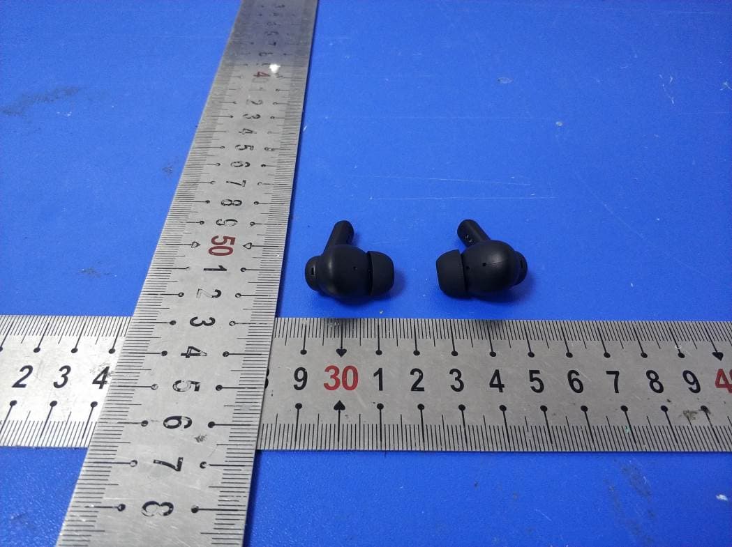 TWS Bluetooth Headset - FCC ID 2AZLD-ARA4 - Shenzhen Ausounds Intelligence Co.,Ltd. (4)