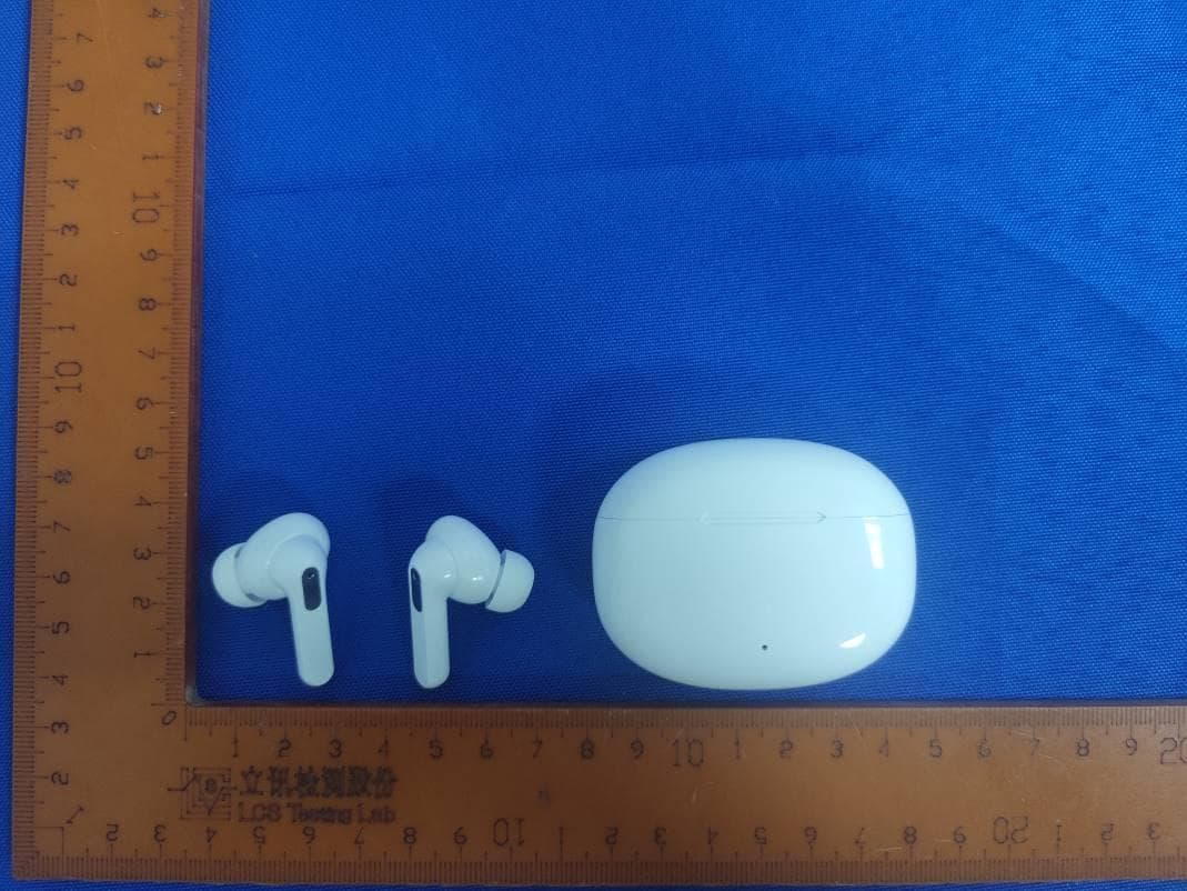 TWS Bluetooth Headset - FCC ID 2AZLD-R1BT - Shenzhen Ausounds Intelligence Co.,Ltd. (4)