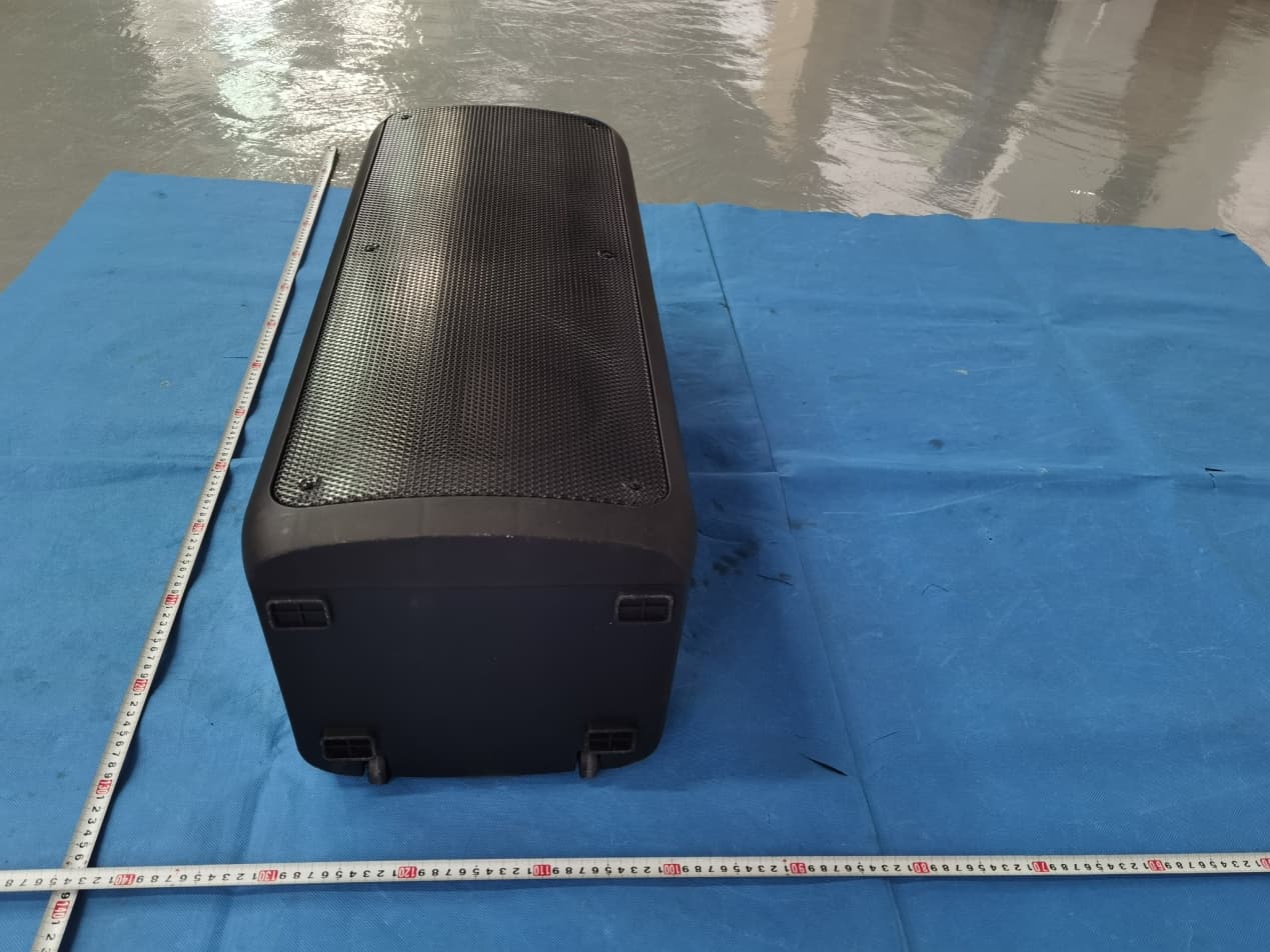 Portable party speaker - FCC ID 2AZLHJOHA-2010 - Cowboy World Corp. (3)