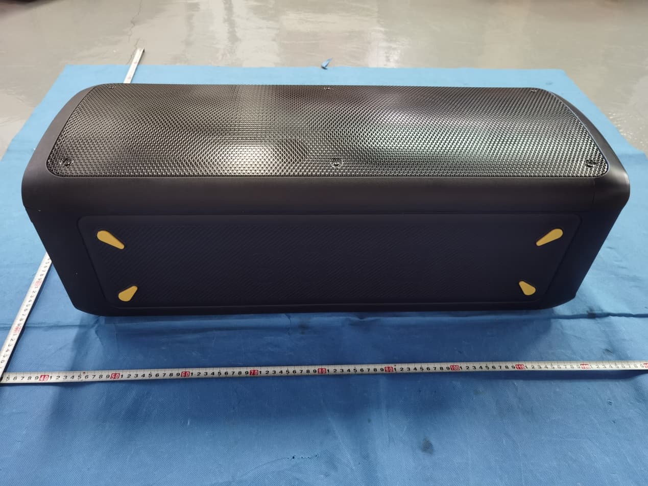 Portable party speaker - FCC ID 2AZLHJOHA-2010 - Cowboy World Corp. (2)