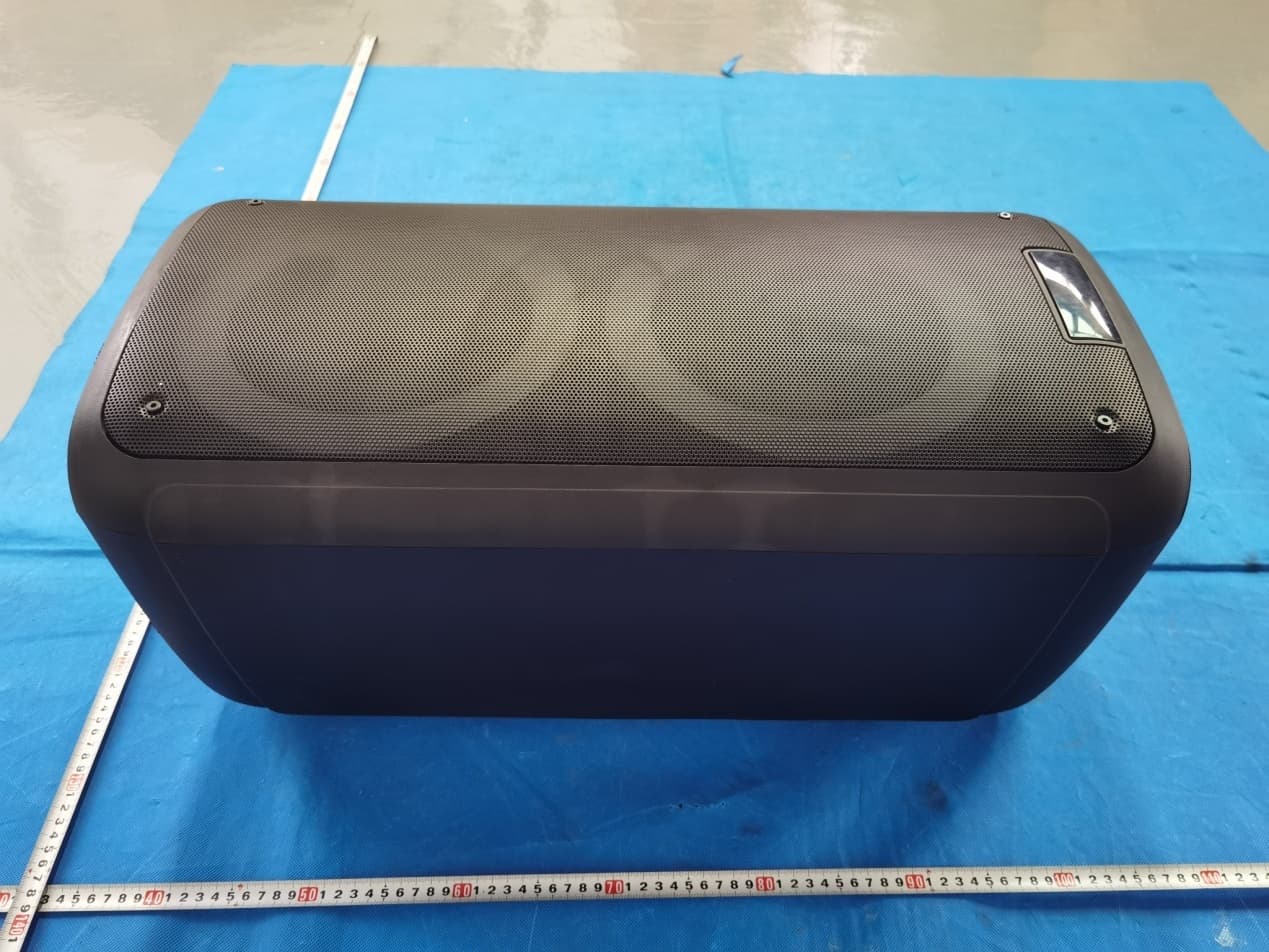 Portable party speaker - FCC ID 2AZLHJOHA-2088 - Cowboy World Corp. (2)