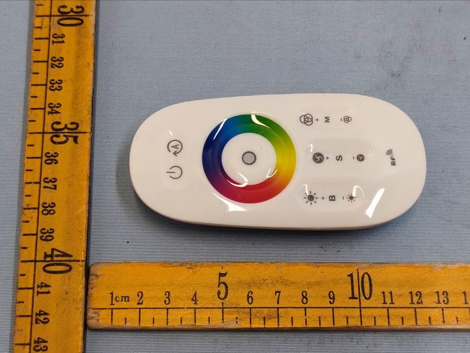 Magic Color Touch Remote - FCC ID 2AZLJ-TCH - XIAMEN XINGFEIXIANG E-COMMERCE CO., LTD