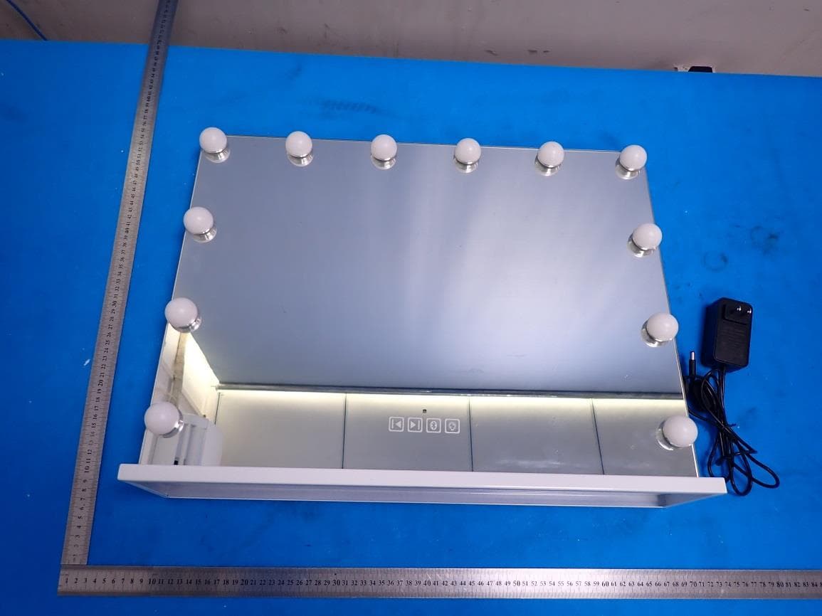LED Makeup Mirror with Bluetooth Speaker - FCC ID 2AZLYWBK-5846BT-12D - Guangzhou Yinghua Technology Co., Ltd