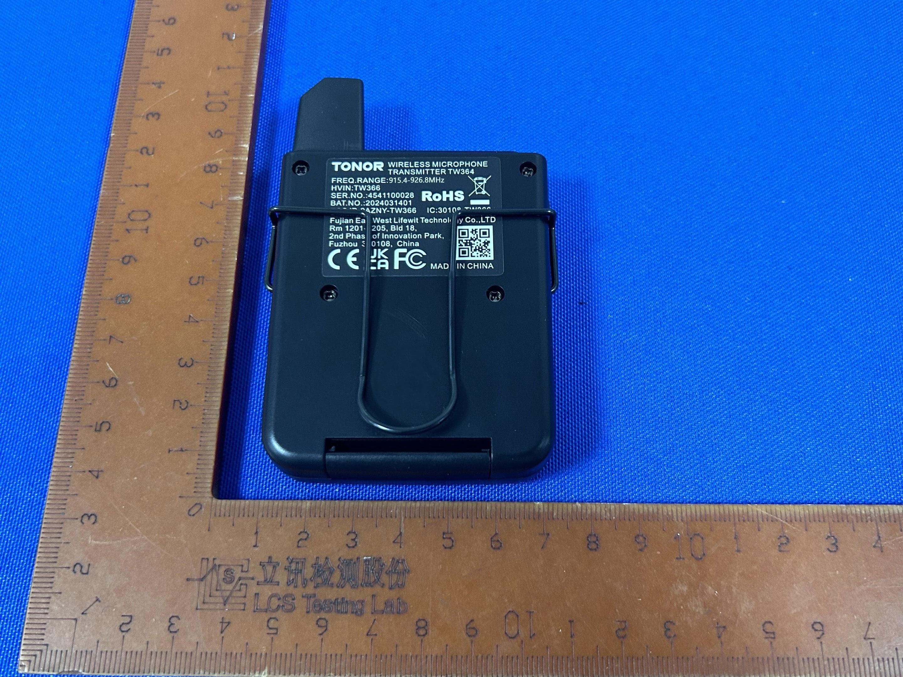 WIRELESS MICROPHONE - FCC ID 2AZNY-TW366 - Fujian EastWest Lifewit Technology Co.,LTD (3)