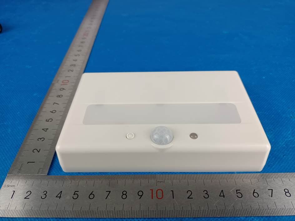 Wireless linkable wall light - FCC ID 2AZOB-AP7200RF - Aplus Hardware Corp. (5)