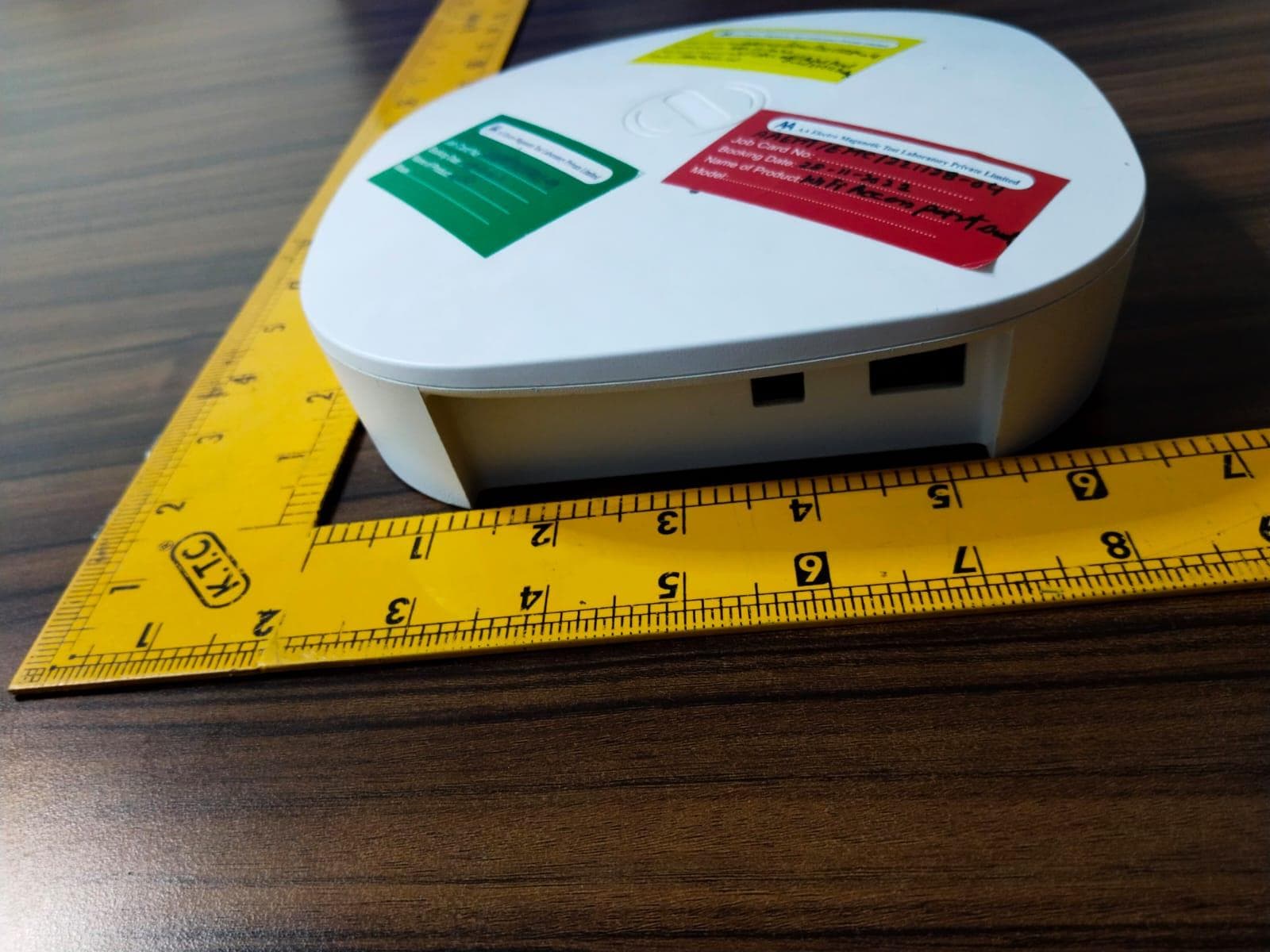IO Wi-Fi 6 Dual Band 2x2 2 IndoorAccess Point with Integrated Antenna (5 dBi) - FCC ID 2AZOI4XIW - HFCL Limited (2)