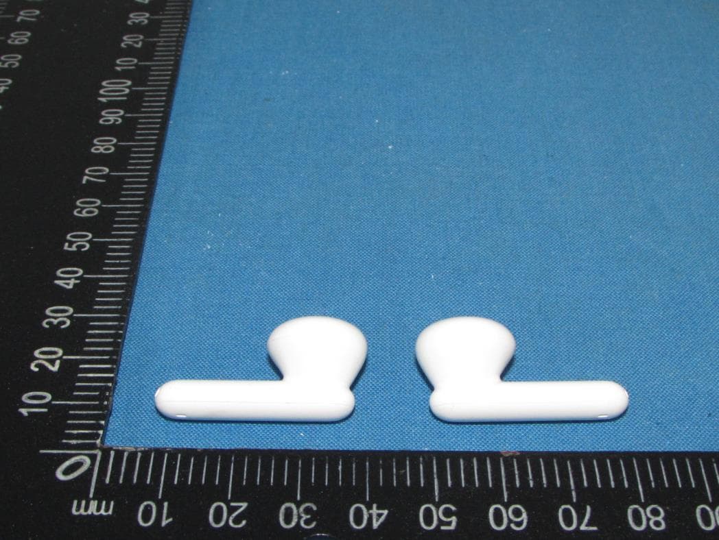 Bluetooth earphones - FCC ID 2AZOJ-EGC05 - Heena Fashions INT Ltd (4)