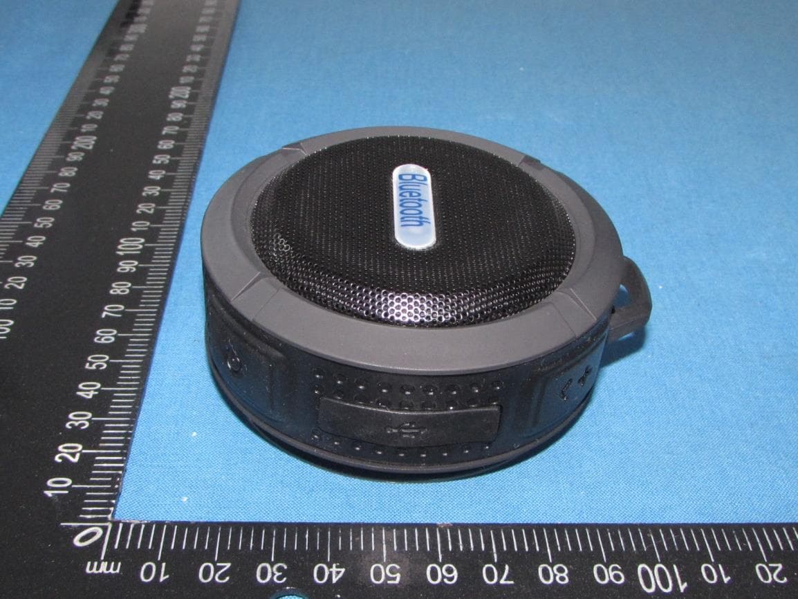 Wireless Bluetooth Speaker - FCC ID 2AZOJ-EGC07 - Heena Fashions INT Ltd (5)