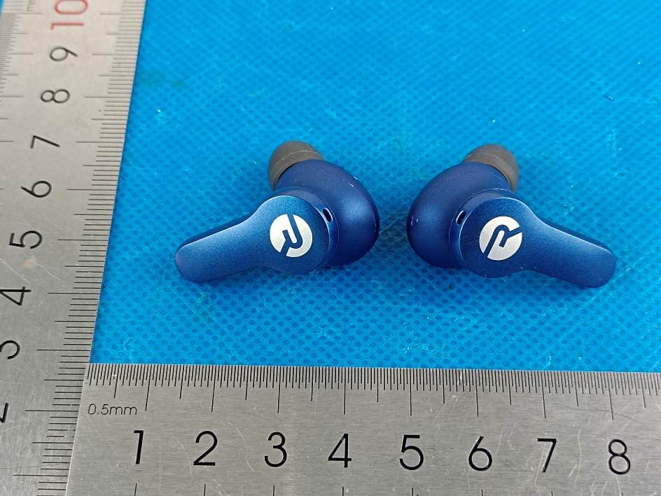 THE WORK EARBUDS - FCC ID 2AZOV-RBE785 - Raycon Inc. (2)