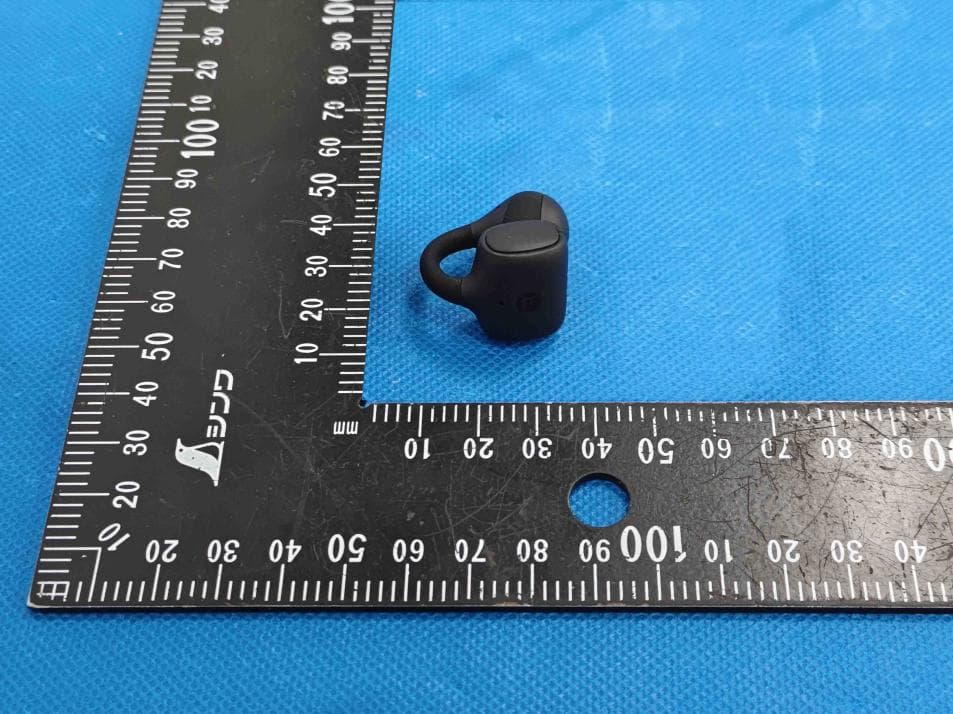 Raycon Everyday Clip Earbuds - FCC ID 2AZOV-RBO755B - Raycon Inc.