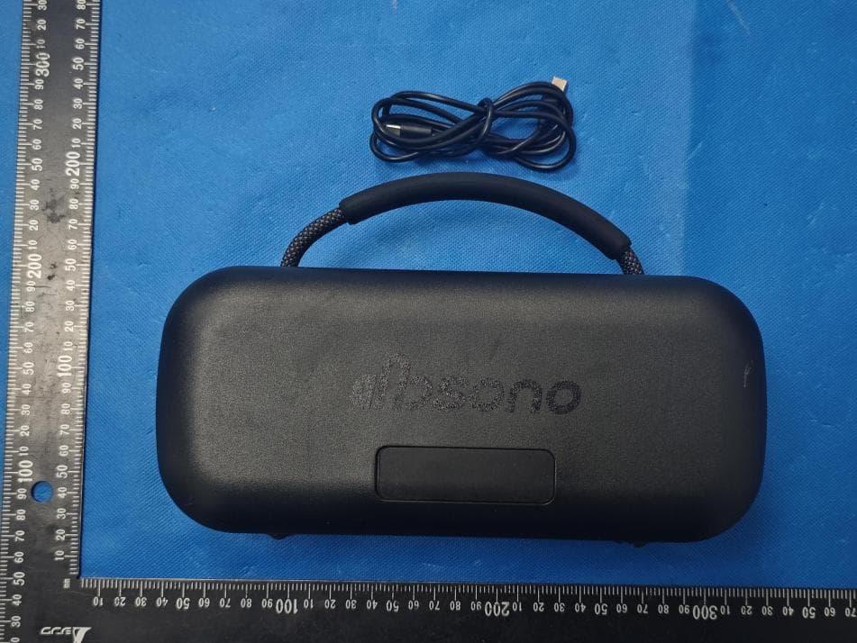 RAYCON PORTABLE BOOMBOX SPEAKER - FCC ID 2AZOV-RBS955 - Raycon Inc. (3)