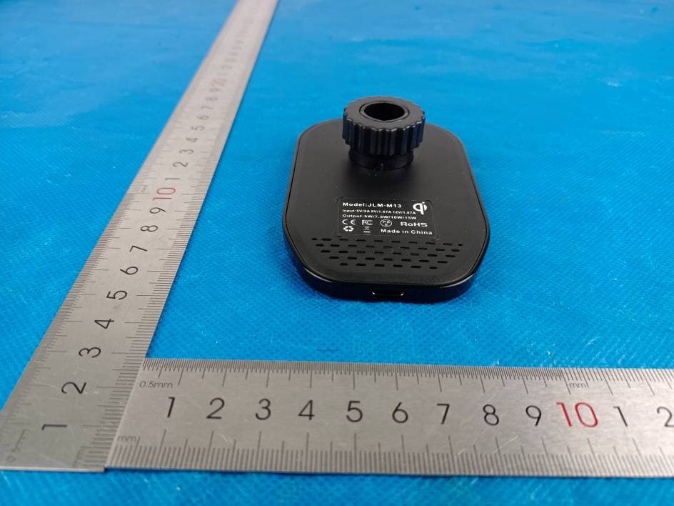 wireless charger - FCC ID 2AZPQ-JLM-M13 - Shenzhen Jing Ling Mao Technology CO.,LTD. (4)