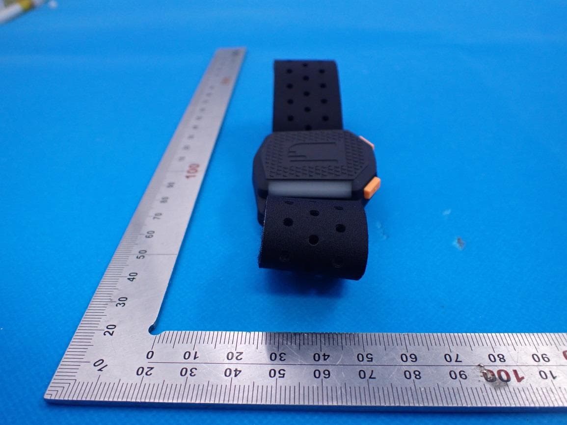 Bluetooth&ANT+ Heart Rate Armband - FCC ID 2AZPVHW815 - UPTIVO SRL (5)