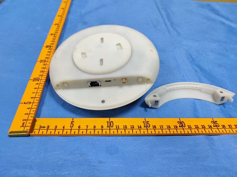 UWB Indoor Anchor - FCC ID 2AZQ7SLU-A1000-B - Wanma yun Electronic Technology (zhengzhou) Co., Ltd. (2)