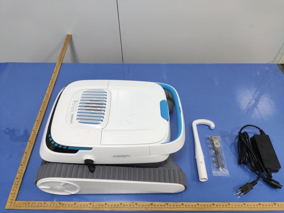 Robotic Pool Cleaner - FCC ID 2AZRE-PC20 - Best Epoch Technology Co.,LTD (4)