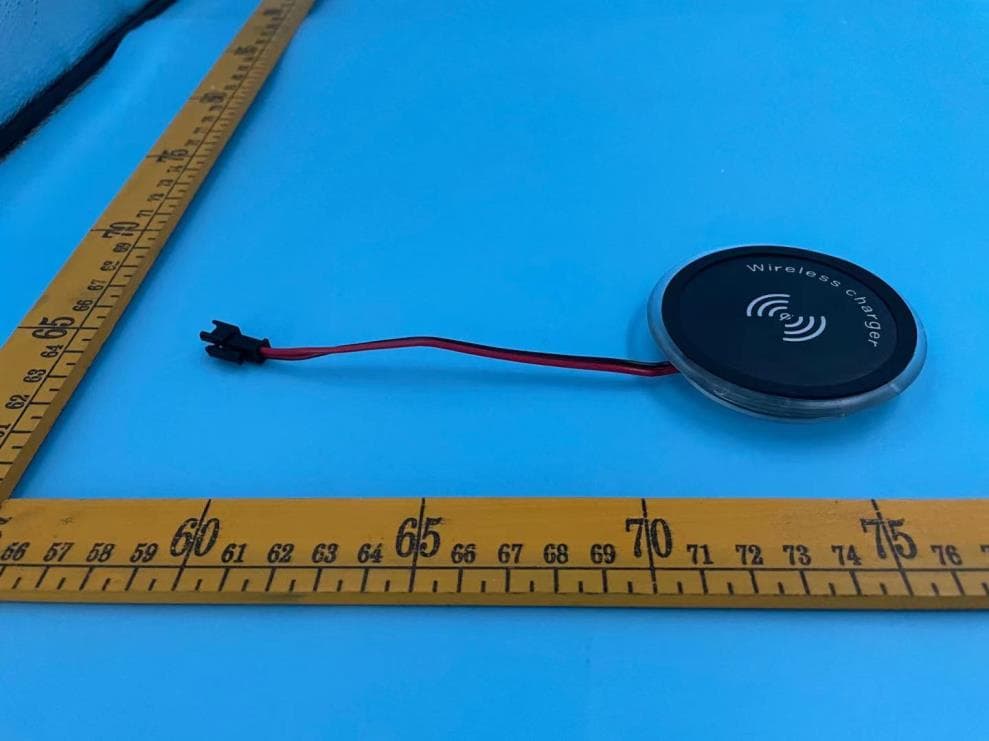 Wireless Charger - FCC ID 2AZRWYL-889FI - Dong Guan Ya Li Electric Appliance Co., Ltd. (2)