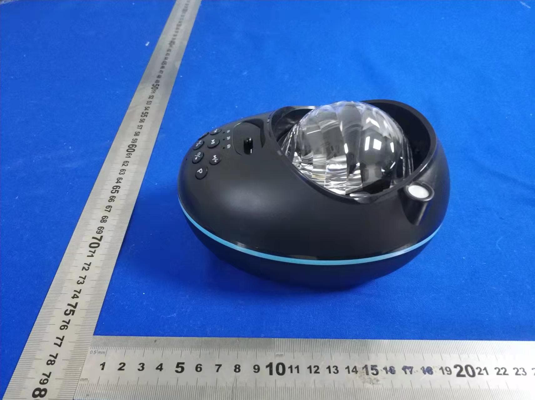 Star lights - FCC ID 2AZS9-E19 - Shenzhen honggao Intelligent Technology Co .,Ltd (2)