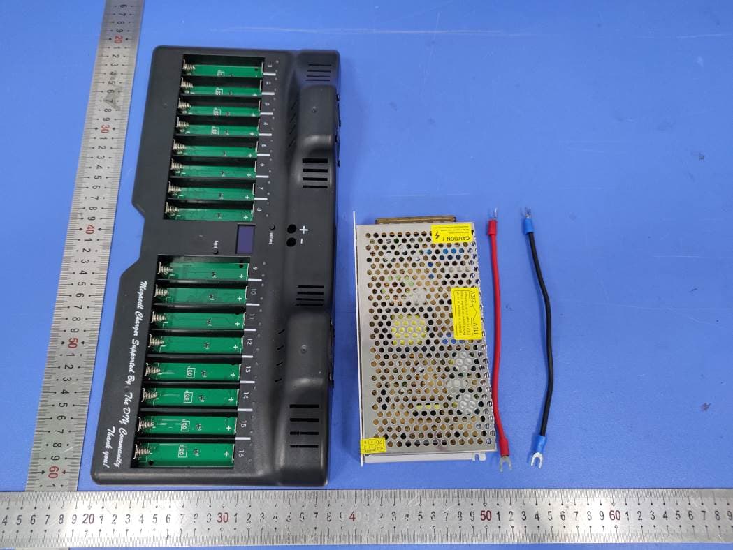 Megacell Charger - FCC ID 2AZSJ16CELLS - DeepCycle-Power.SRL