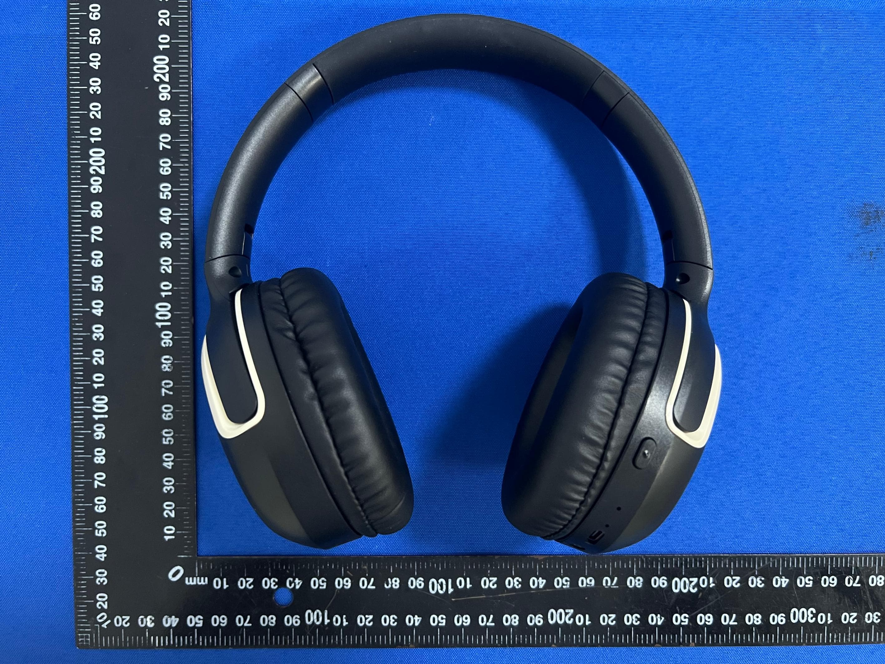 Bluetooth Headphone - FCC ID 2AZSY-ANC - Dongguan Symsta Electronics Co.,Ltd.