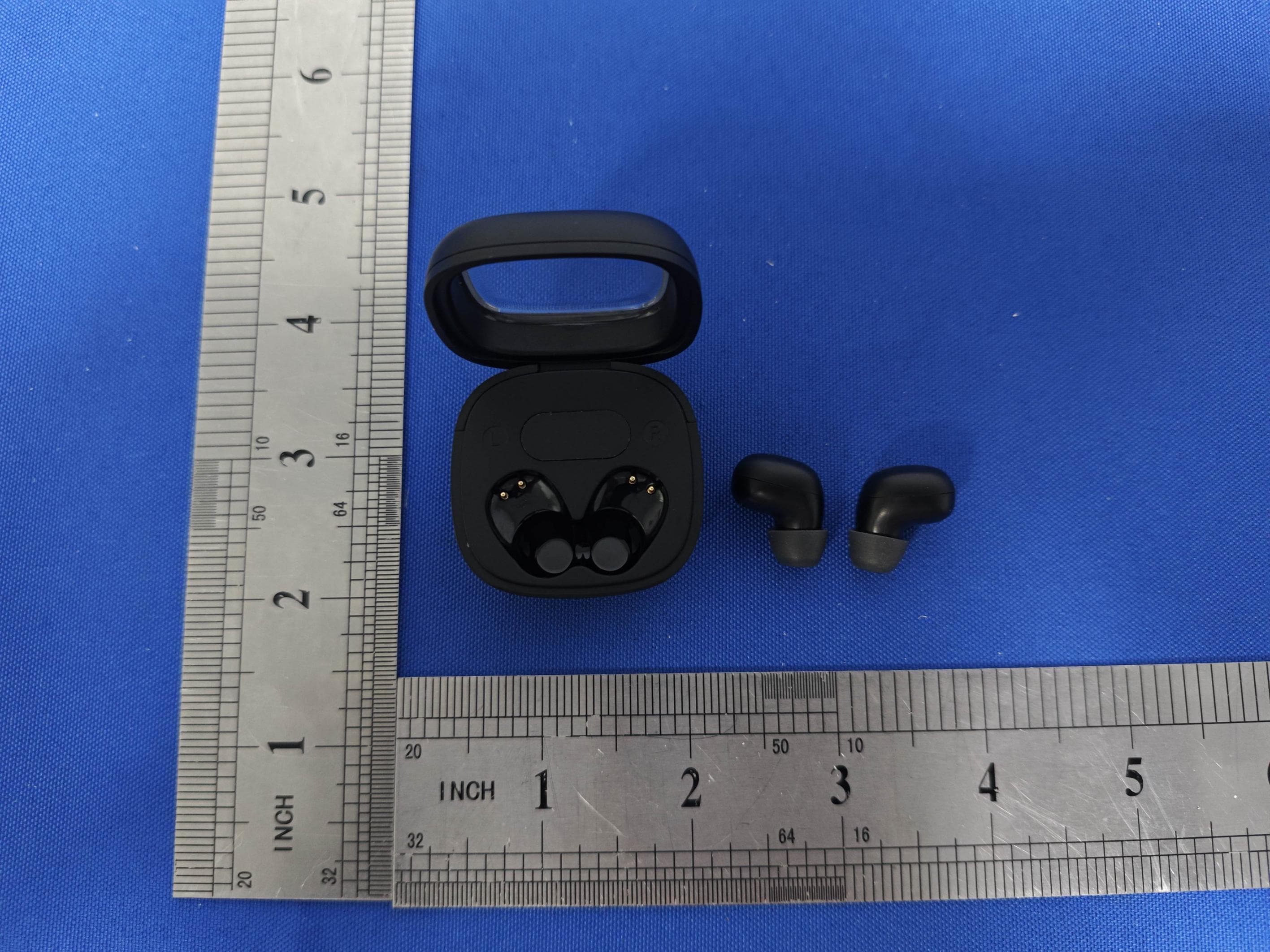 True Wireless Earbuds - FCC ID 2AZSY-SHRP-TWS12 - Dongguan Symsta Electronics Co.,Ltd.