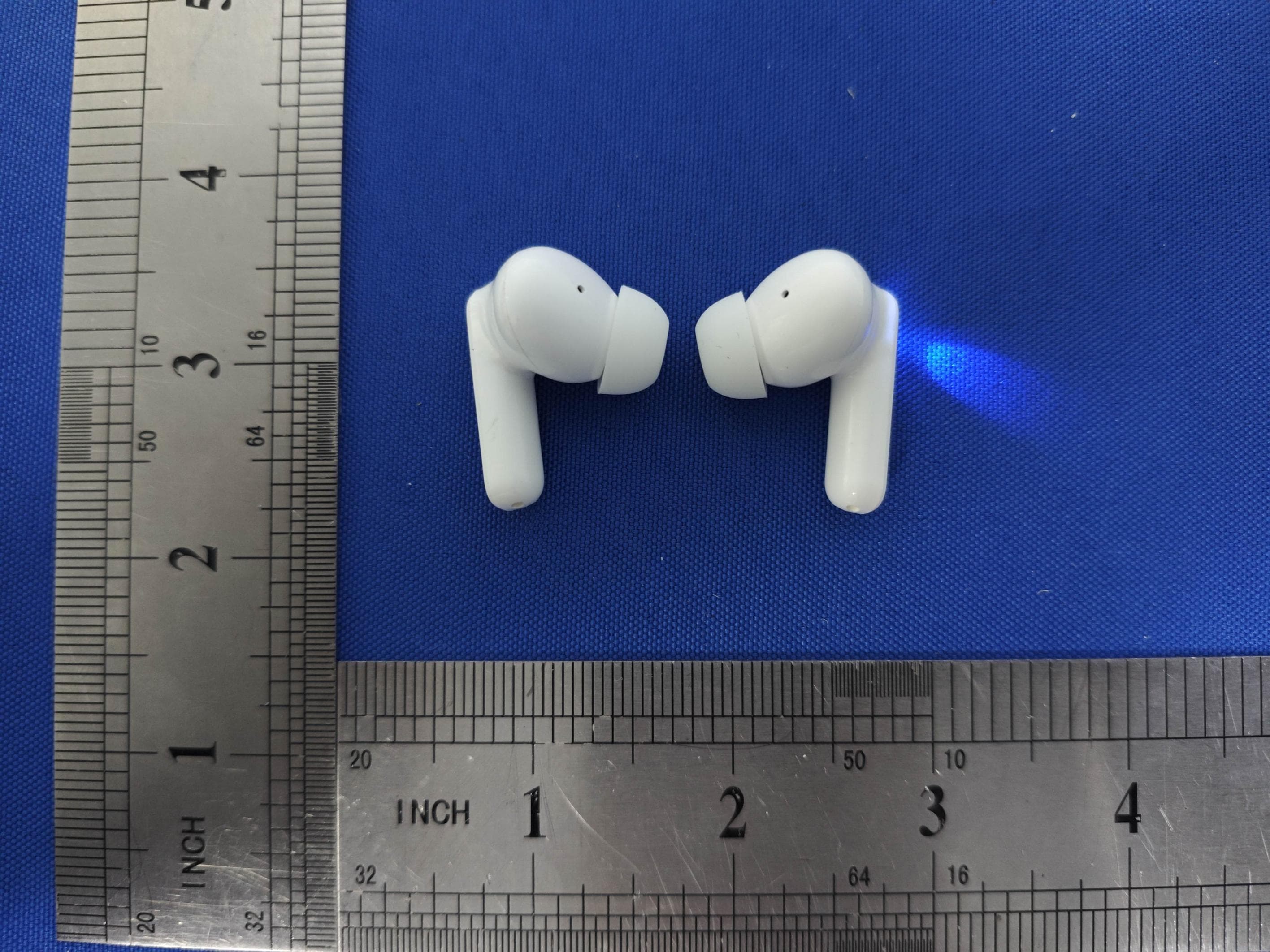 True Wireless Earbuds - FCC ID 2AZSY-SHRP-TWS14 - Dongguan Symsta Electronics Co.,Ltd.