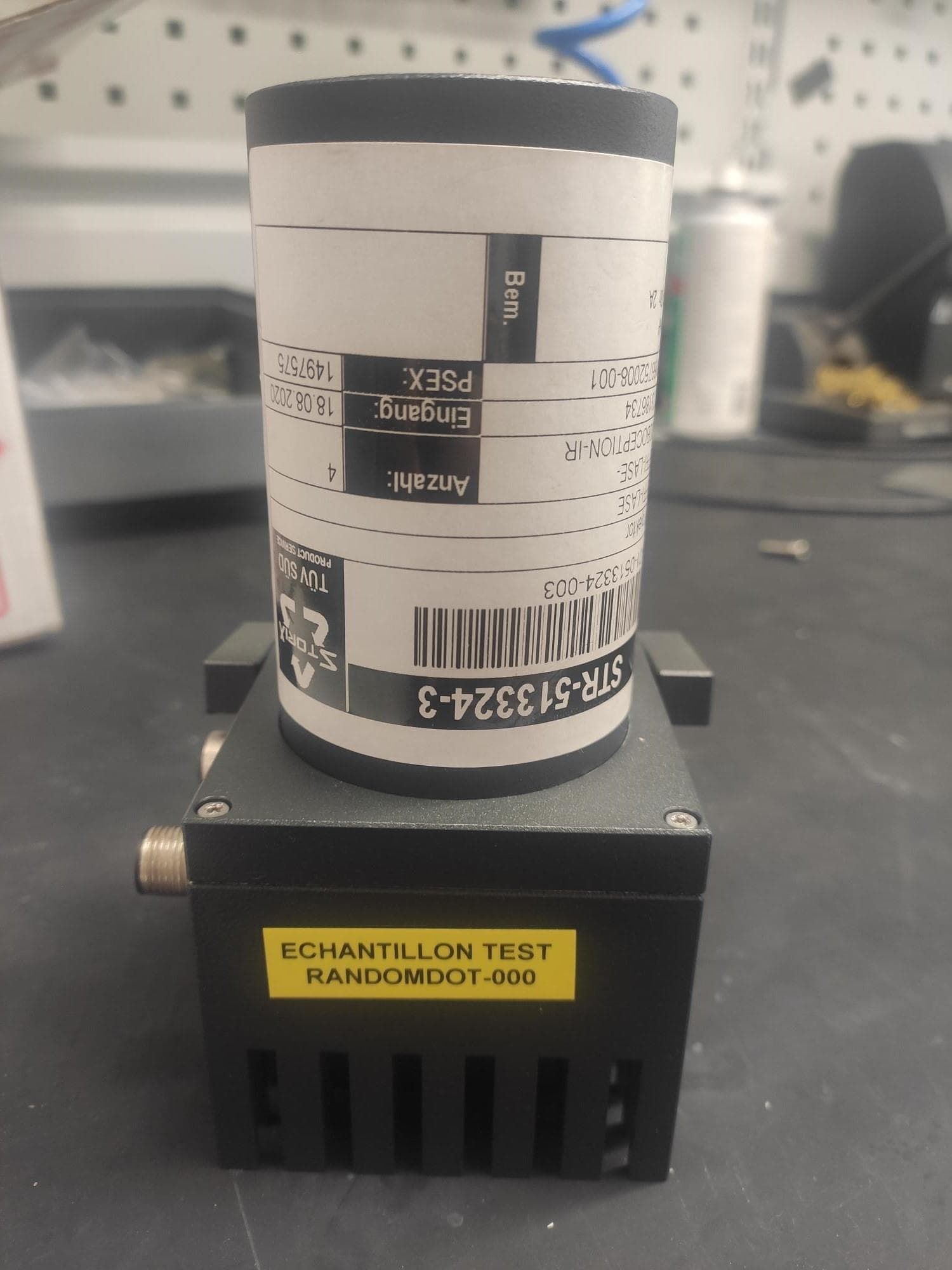 LED-light for image processing - FCC ID 2AZTNRCR20 - EFFILUX (3)