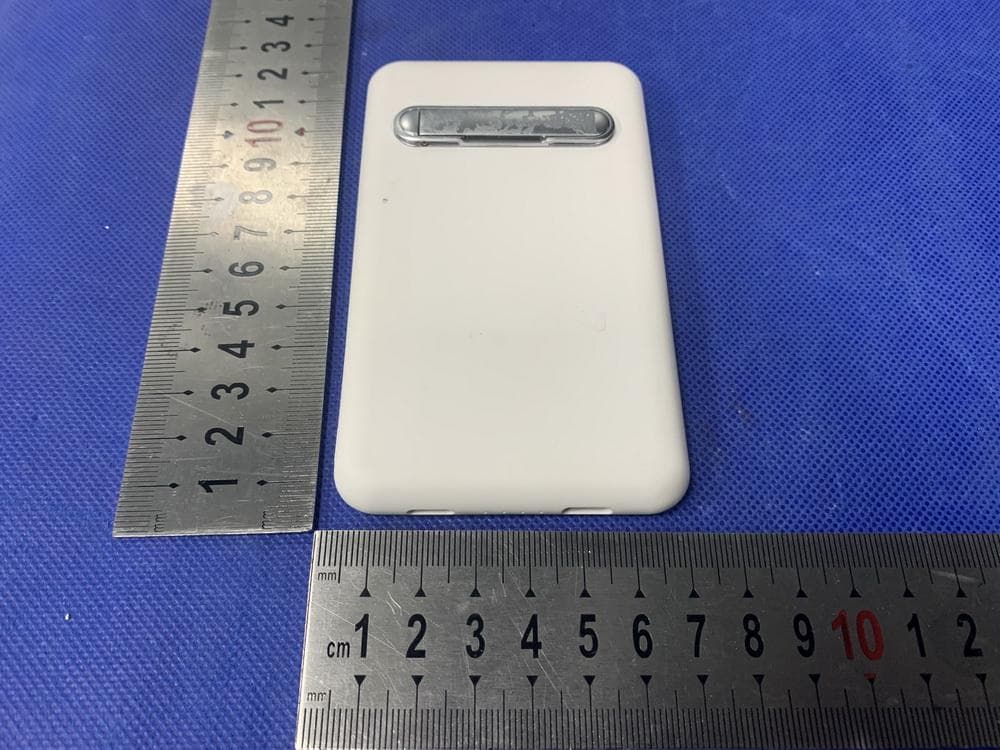 Magnetic wireless power bank - FCC ID 2AZTTDB01 - Dongguan Xiaogu Electronic Technology Co.,Ltd