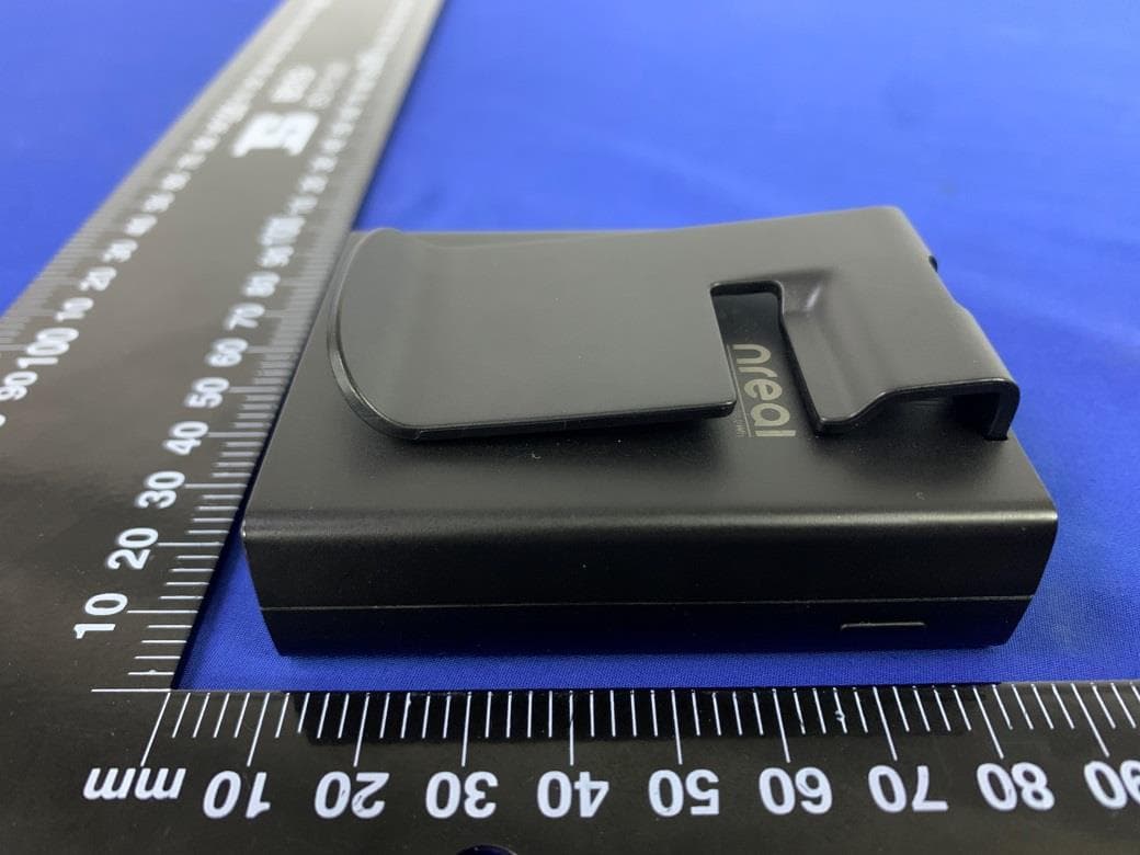 Nreal Streaming Box - FCC ID 2AZU3-7101AGL - Matrixed Reality Technology Co., Ltd. (3)