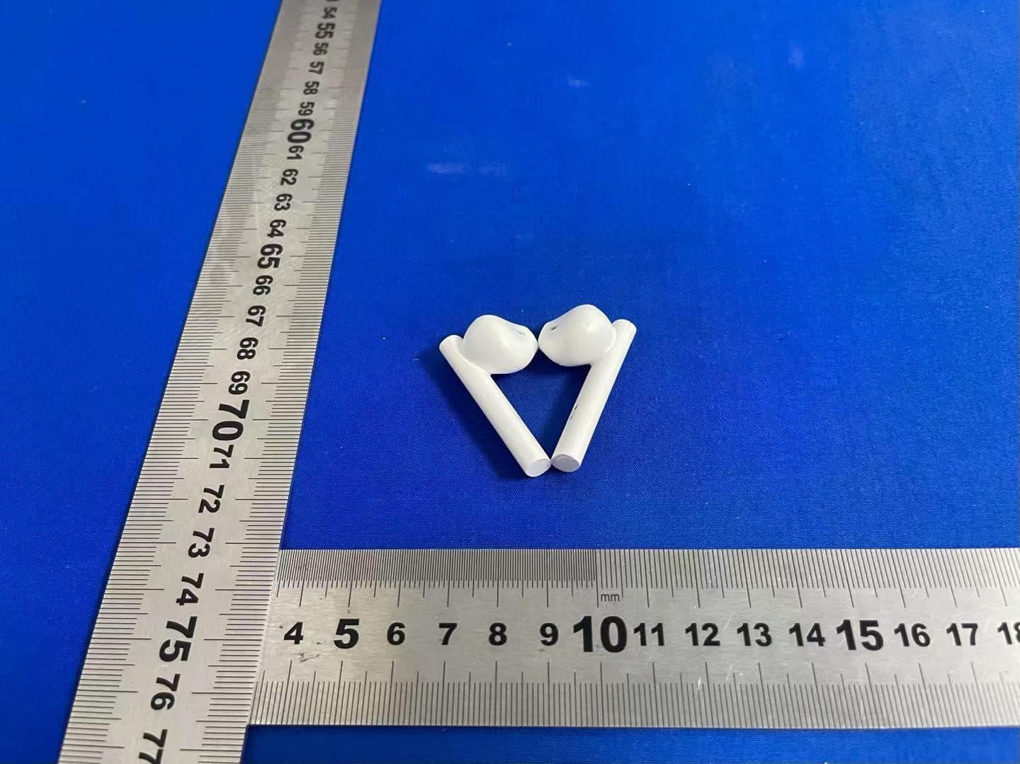 Wireless Bluetooth Earbuds - FCC ID 2AZUB-DHLINEAR - Dongguan Moyin Acoustic Co., Ltd. (3)