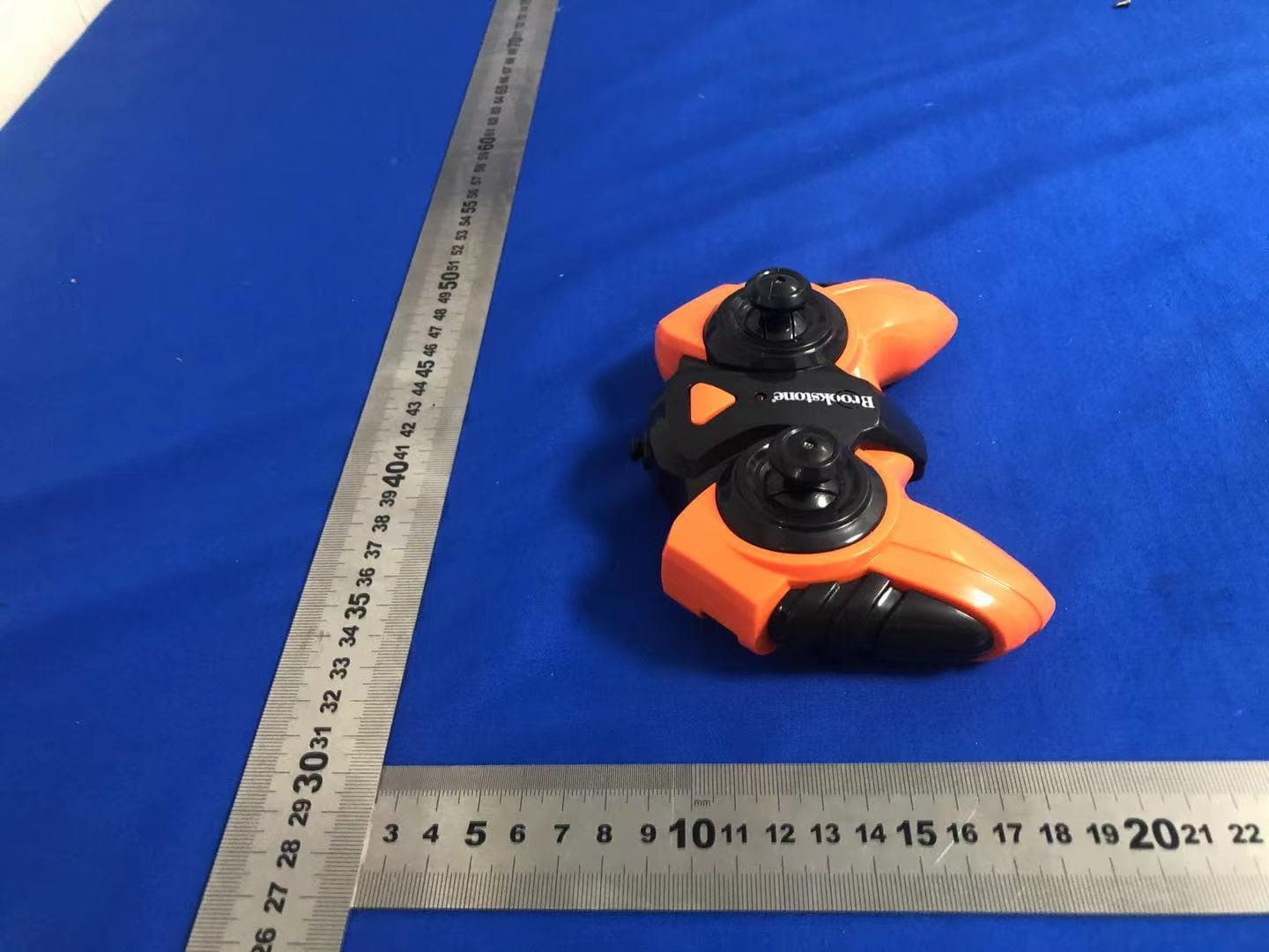 REMOTE CONTROL CAR SERIES - FCC ID 2AZUF-CYL666 - SHANTOU CHENGHAI CHUNYUANLONG TOYS FACTORY (4)