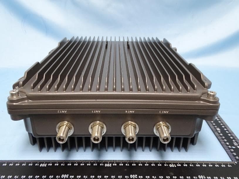 5G n48 RRU 4x4 5W/Ch Outdoor - FCC ID 2AZULRS8682 - LIONS Taiwan Technology Inc.