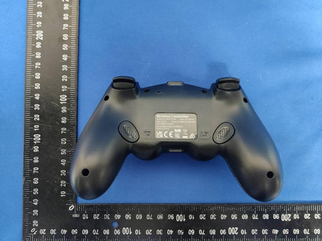 Wireless Game Controller for PS4 - FCC ID 2AZUP-SP4236 - Shenzhen CHT Technology Co., Ltd. (2)