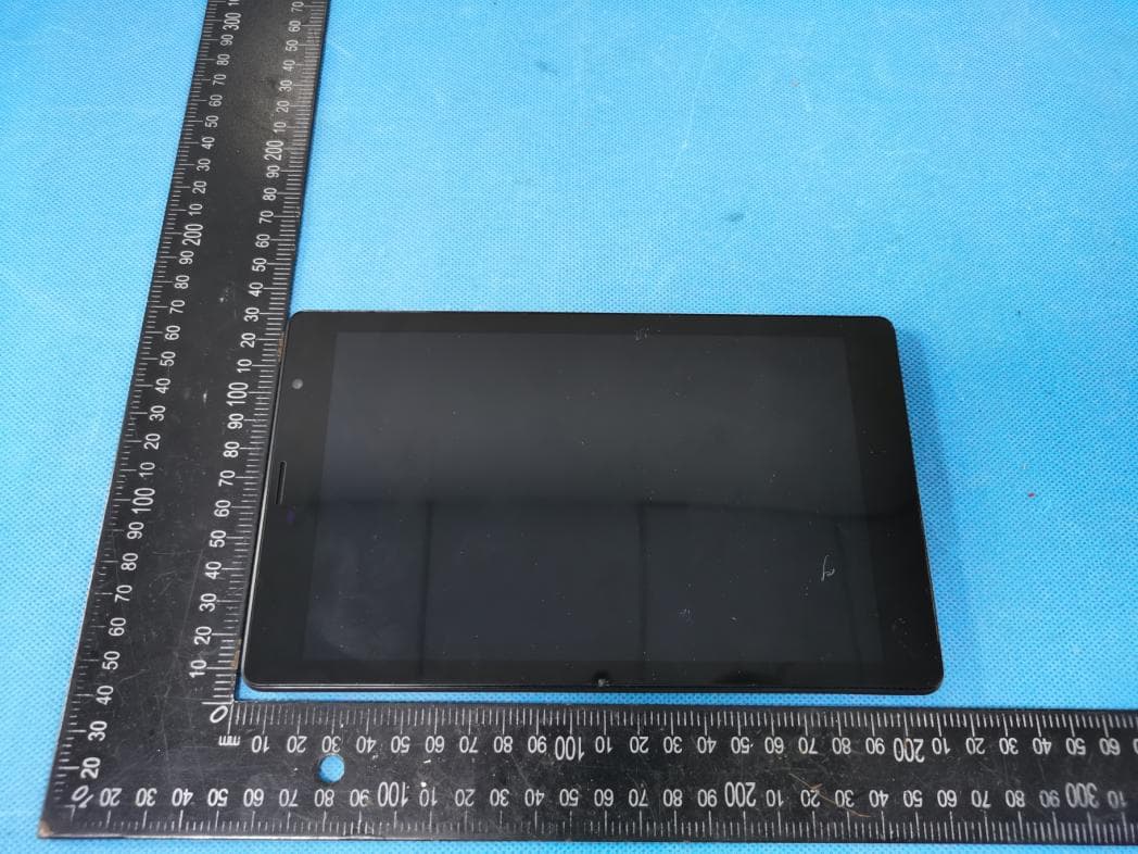 Tablet PC - FCC ID 2AZUR-P1 - ShenZhen Telconn Technology Co.,Ltd. (2)