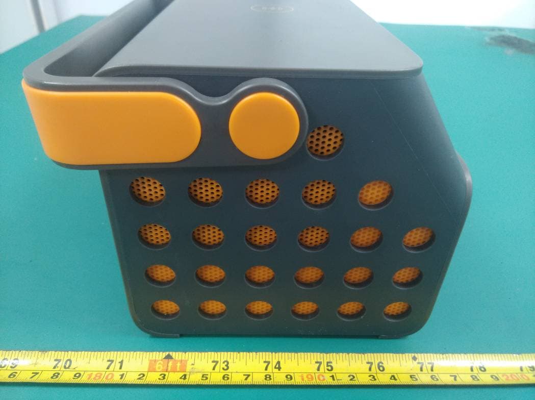 Portable power station - FCC ID 2AZV4-SAVIOR300 - Shenzhen wanmai technology innovation Co., LTD (2)
